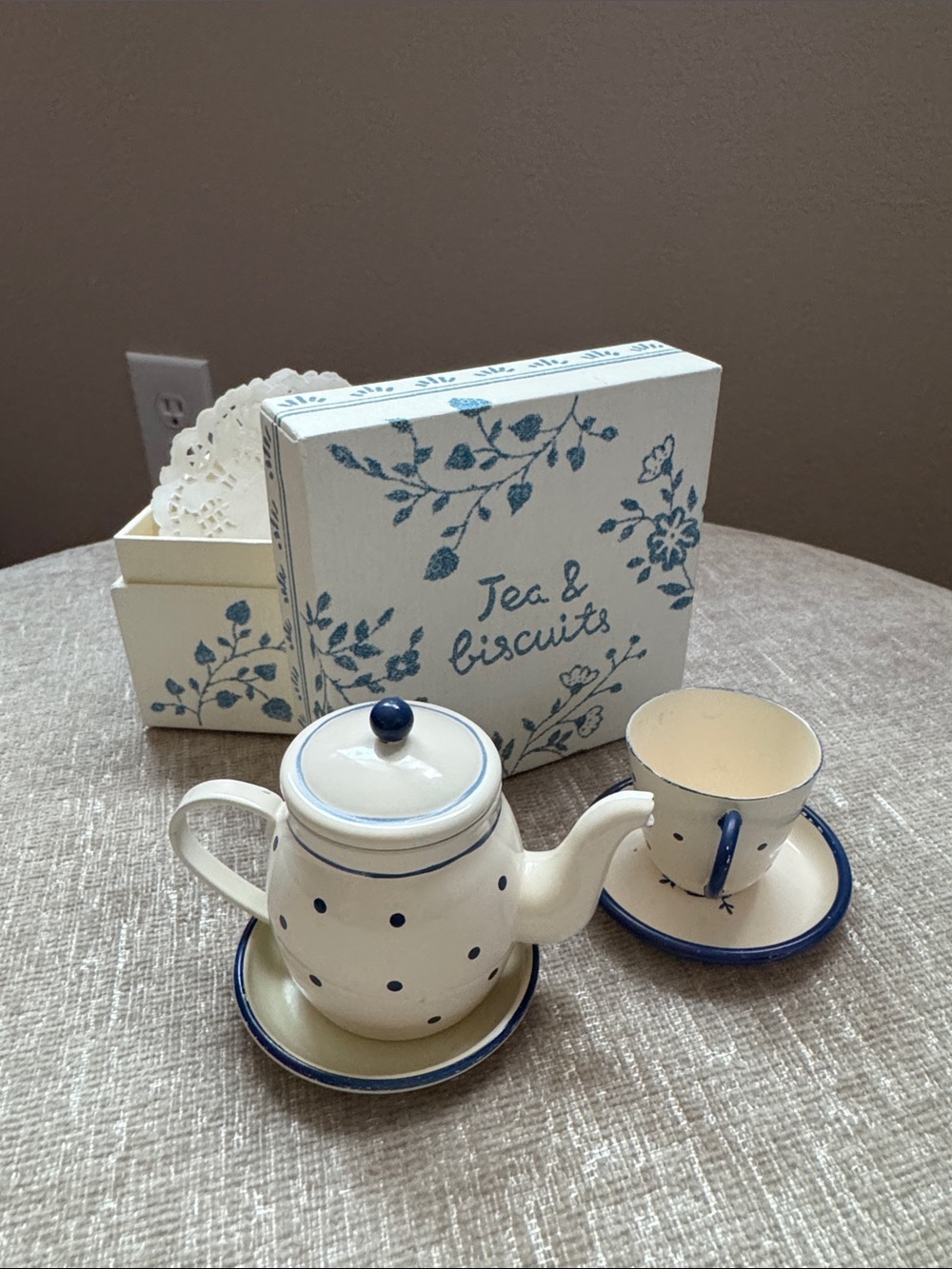 Maileg Tea & Biscuits